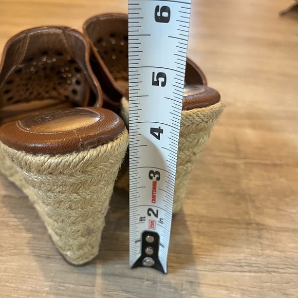 Updated! - Sofft Brown Wedges Sandals 7.5 Medium Leather Upper - Picture 14 of 15